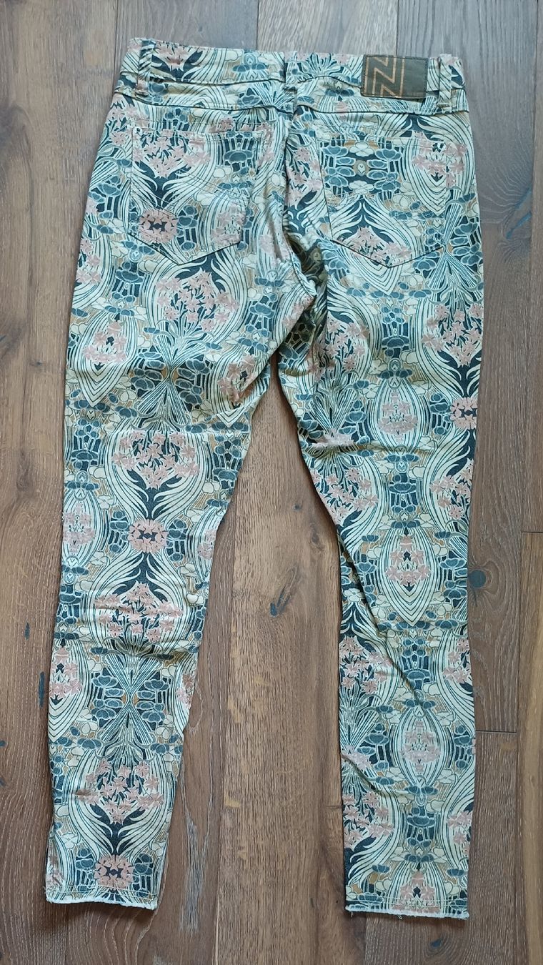 Nile Pantalons: Hose Nile S/M – D'occasion à Alpthal par Ing3_rid 4