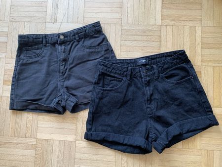 schwarze Jeans Shorts kurz