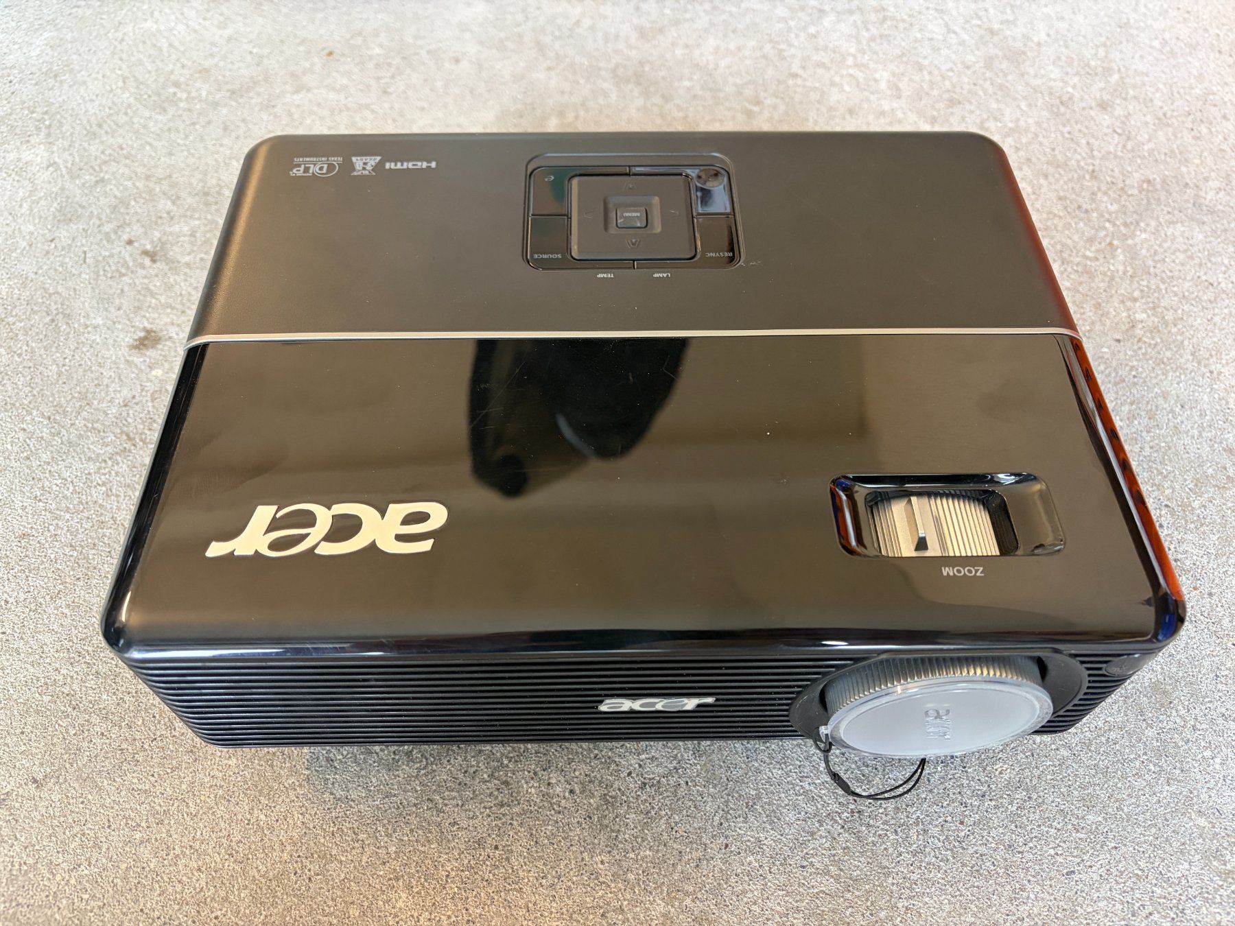 Acer Proiettori: Acer P1203 Beamer – Usato da Wettingen venduto da vikivi