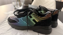Hogan Sneaker schwarz mit Farbverlauf neuwertig