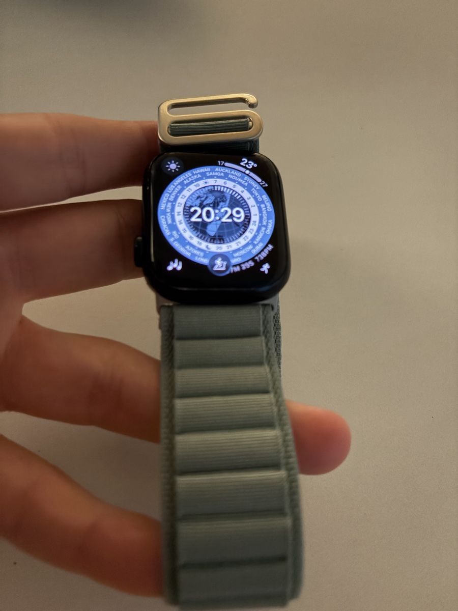 Apple Smartwatch: Apple Watch Series 8 41mm – Usato da Zürich venduto da von_sj9s 3