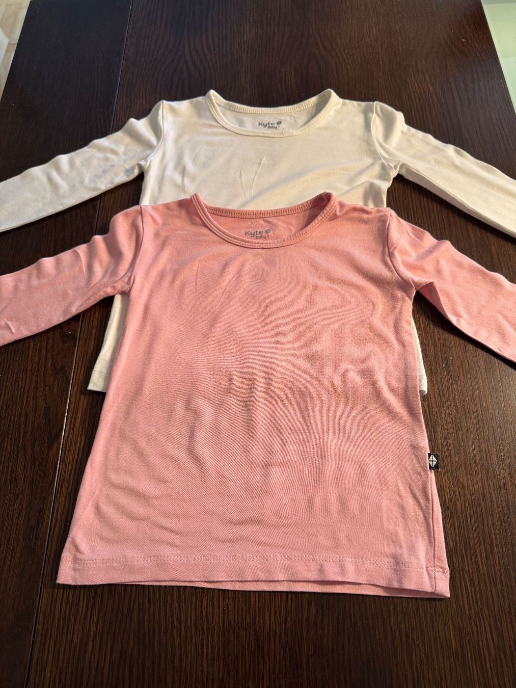 Pigiama & Simili: 2 Pyjama Set , Grösse 89 / 2 T, Top Zustand – Usato da Horgen venduto da Hotrova448 3