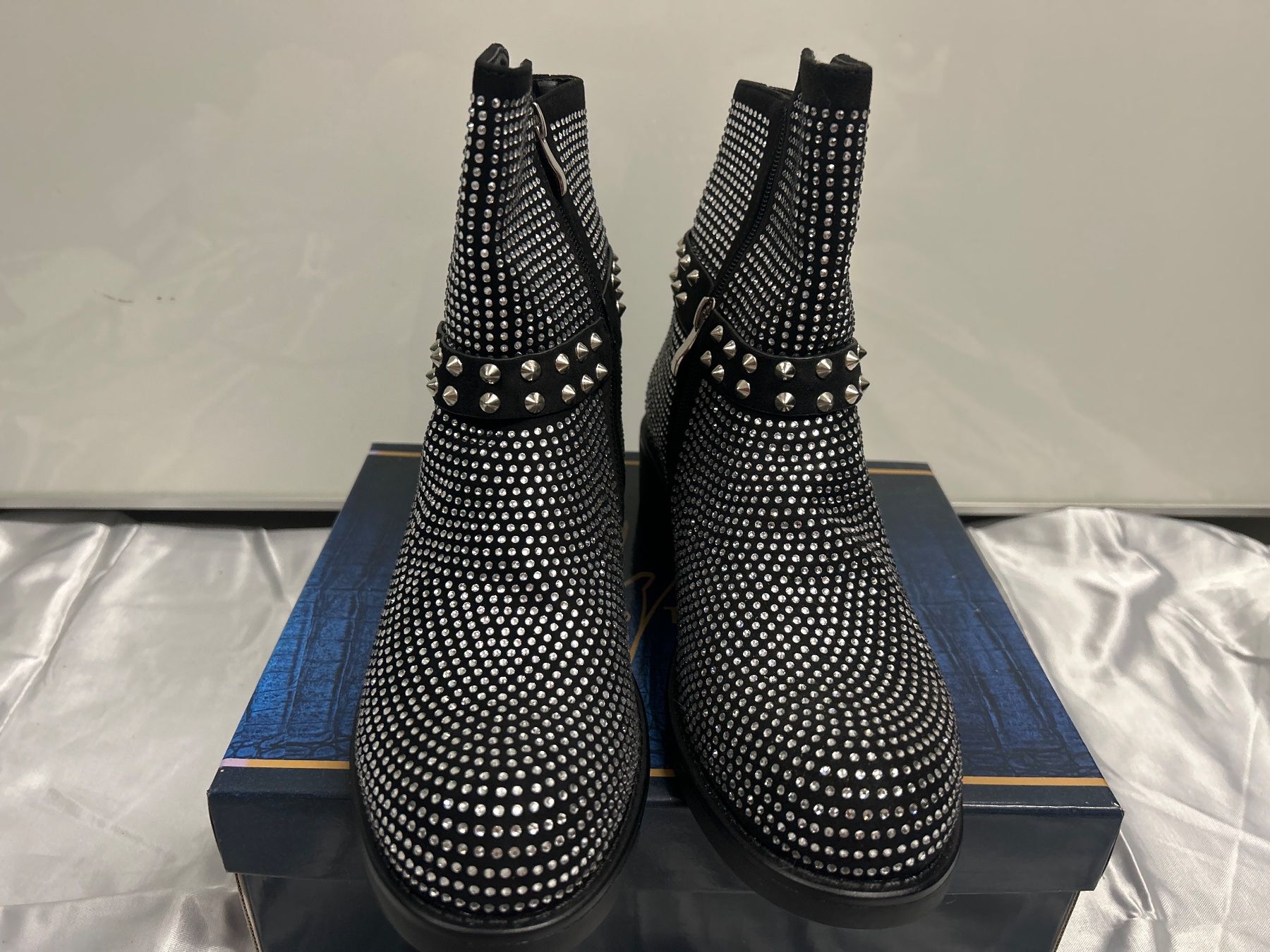 Scarpe da donna: Wunderschöne Boots / Stiefeletten Neu Gr 41 mit strasssteine – Nuovo e nell'imballaggio originale da Regensdorf venduto da Spyke55 2