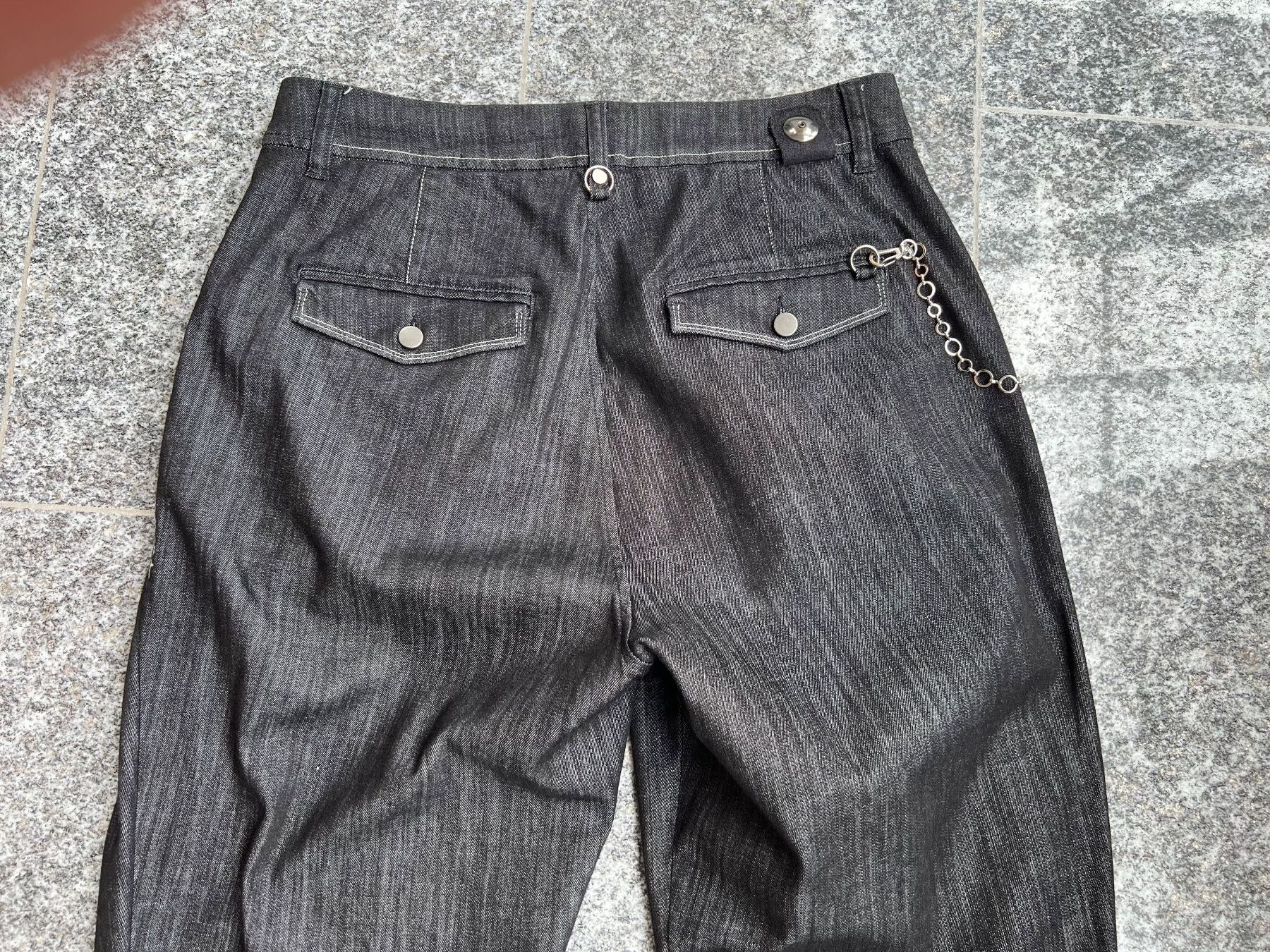 High Pantaloni: Hose von High – Usato da Remigen venduto da Orlana7 2