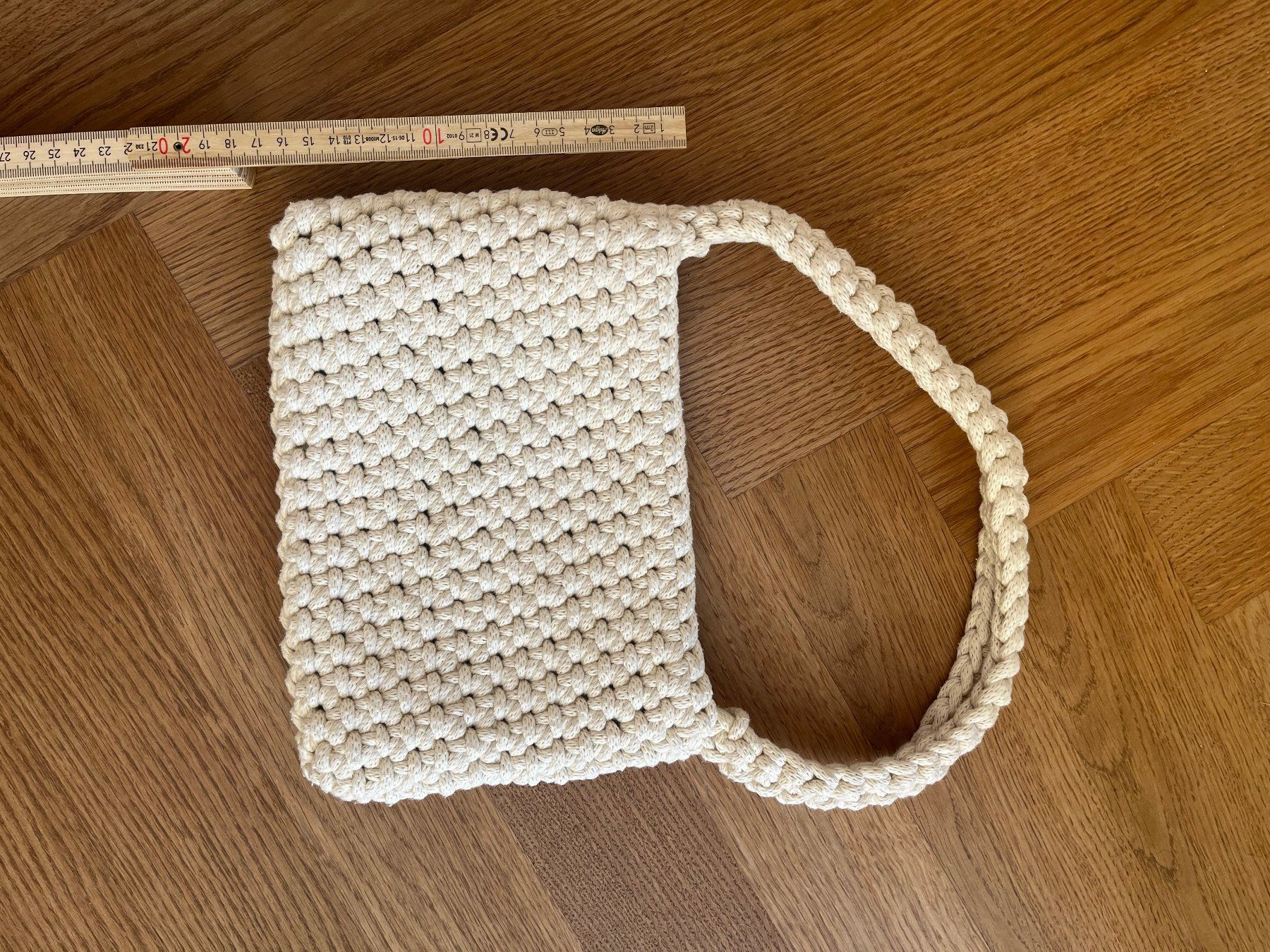 Borse da donna: Selbstgehäkelte Tasche weiss – Usato da Zürich venduto da samatu 1