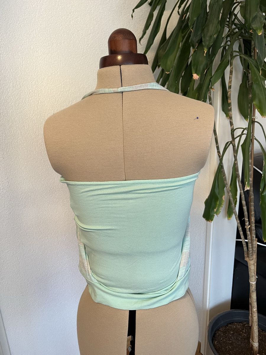 Top: Y2K halter Top mint turquoise – Usato da Lausanne venduto da Lillielillie 1