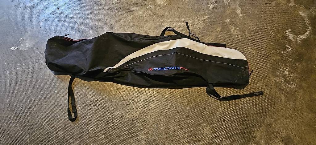 Taschen: Snowboardtasche  – Gebraucht aus Allschwil von sw930855