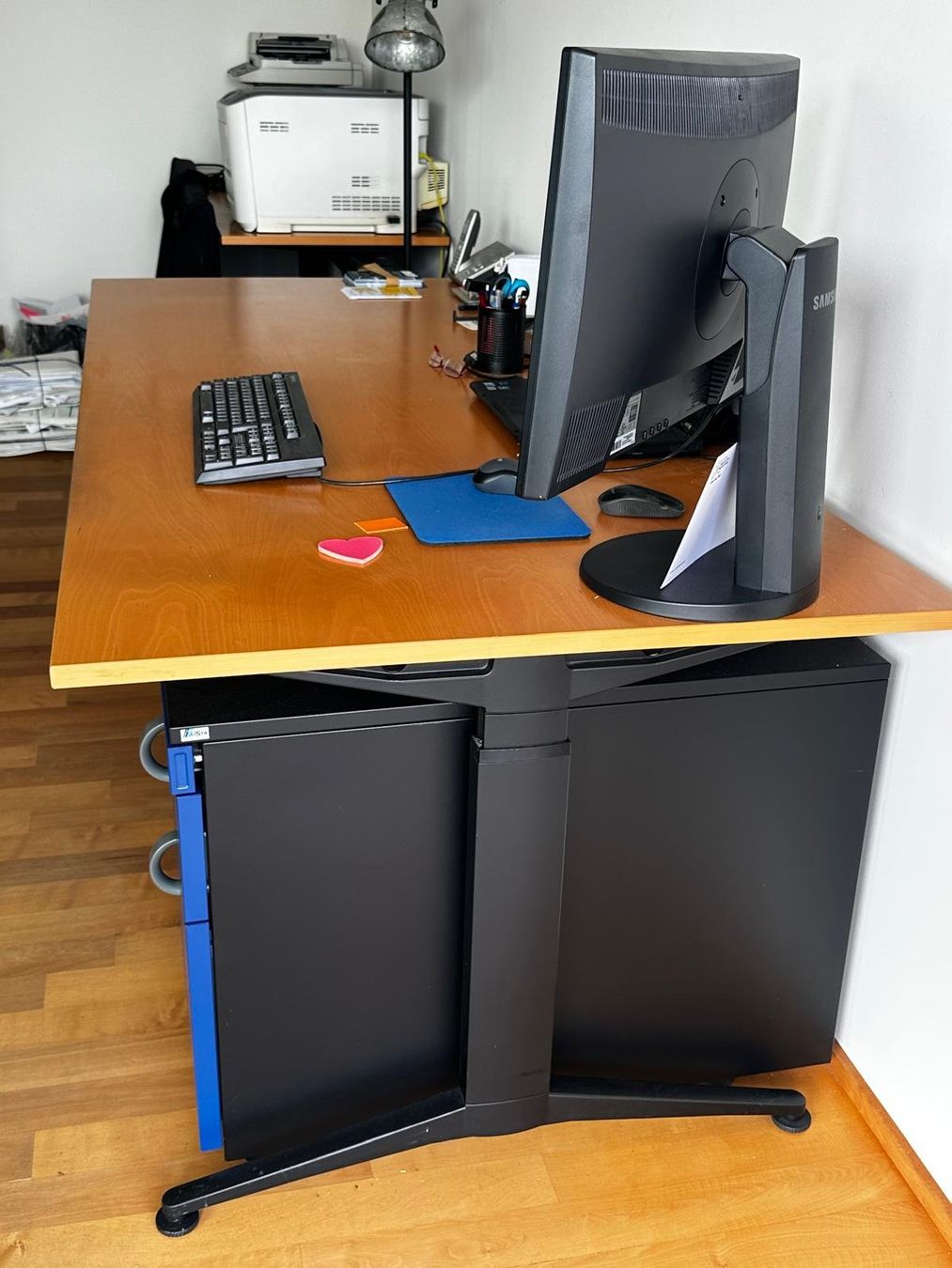 Lista Bureaux: LISTA Schreibtisch gross – D'occasion à Maur par Sunny-Nic 1