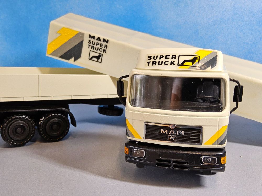 Conrad 4130 Semi-remorque MAN Transporter - Echelle 1:50 - Métal - Occasion Allemagne