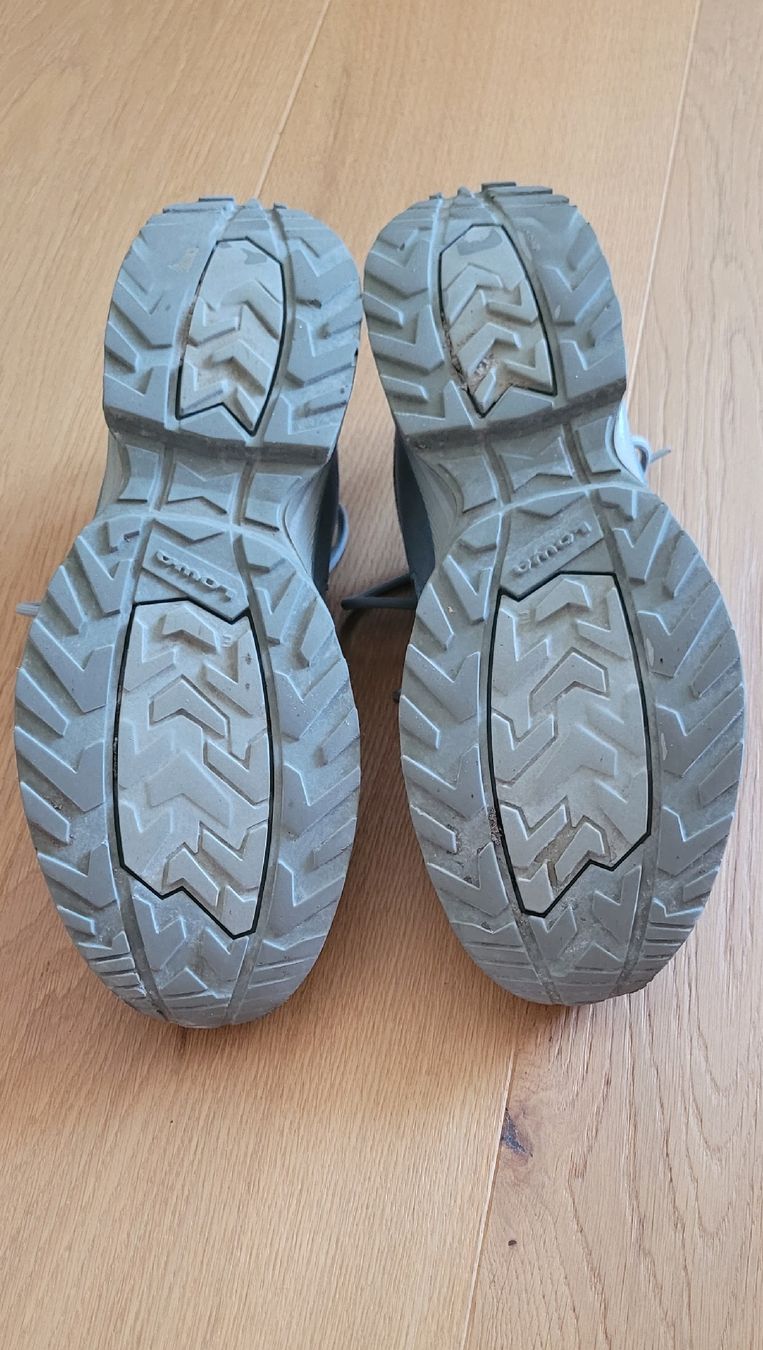 Lowa Chaussures femmes: Lowa Trekkingschuhe Gr. 6.5 – D'occasion à Feusisberg par Pingui55 4