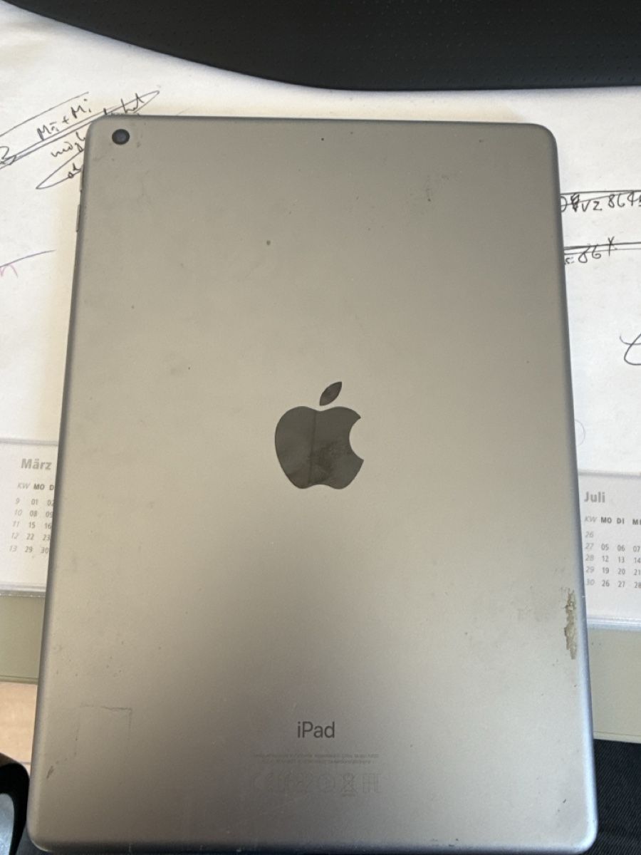 Apple Tablettes PC: Ipad Gen5 – Défectueux à Buhwil par Knuddelber 1