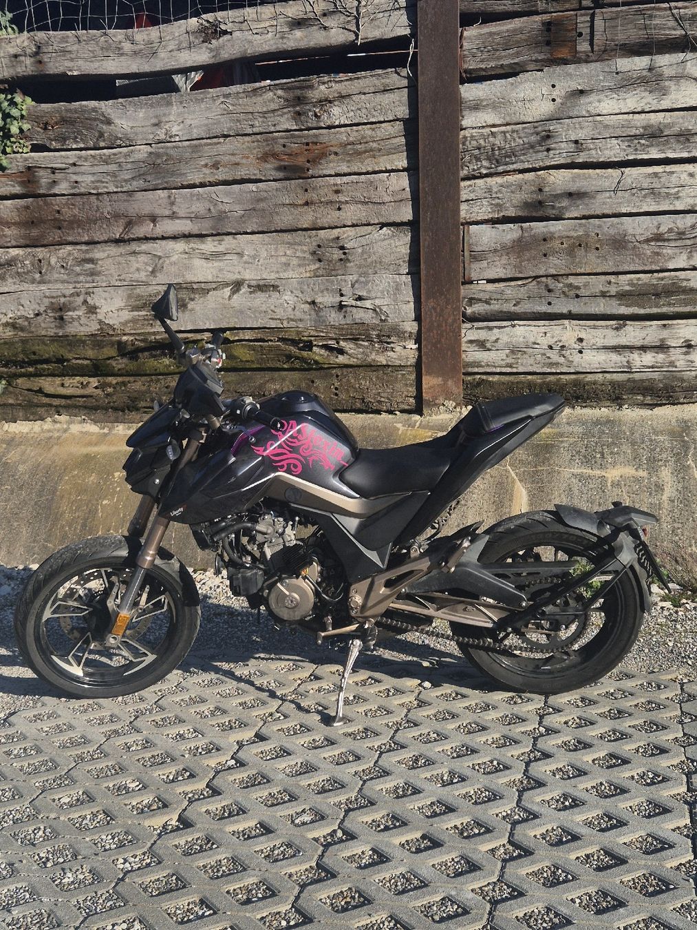 Zontes Strasse: Zontes 125 U – Defekt aus Allschwil von DiamondMoto