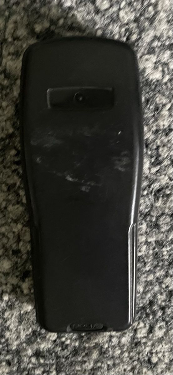 Nokia Portables: Nokia 3310 Silber gebraucht – D'occasion à Au ZH par Jaggy4 1