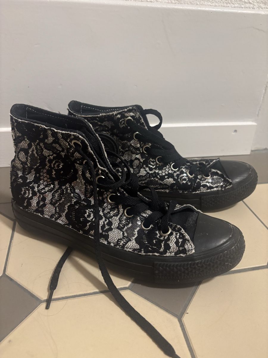 Converse Scarpe da donna: converse schwarz gr. 37.5 – Usato da Bern venduto da nessaaa