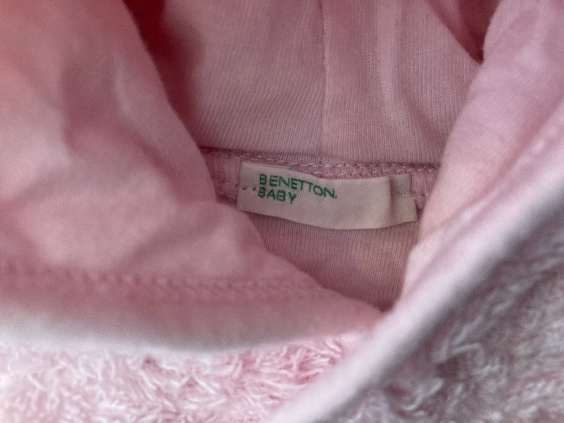 Benetton Maglioni & Felpe: Kapuzenpullover rosa "Benetton" – Nuovo (secondo la descrizione) da Muttenz venduto da Juvenile33 3