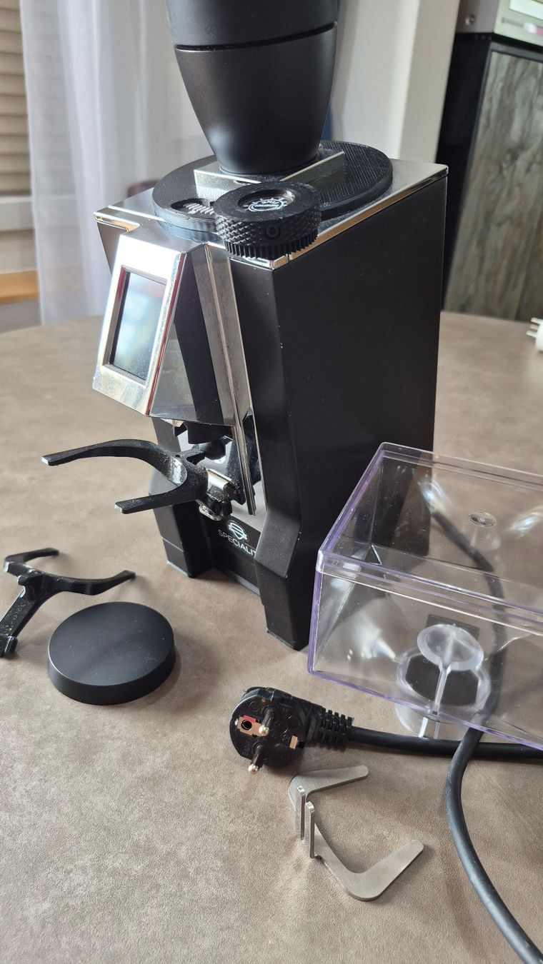 Macchine per caffè & Macchine per espresso: Eureka Mignon Specialita Chrom/Black – Usato da Wädenswil venduto da BsAsRocks 2