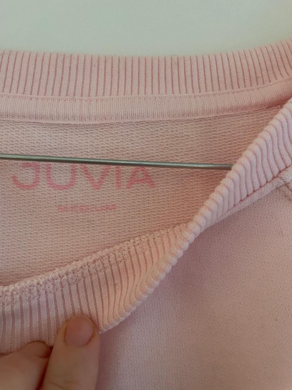 Maglioni & Felpe: Juvia Pullover Sweatshirt 1x getragen Gr M – Usato da Reinach BL venduto da pinusmugo 3
