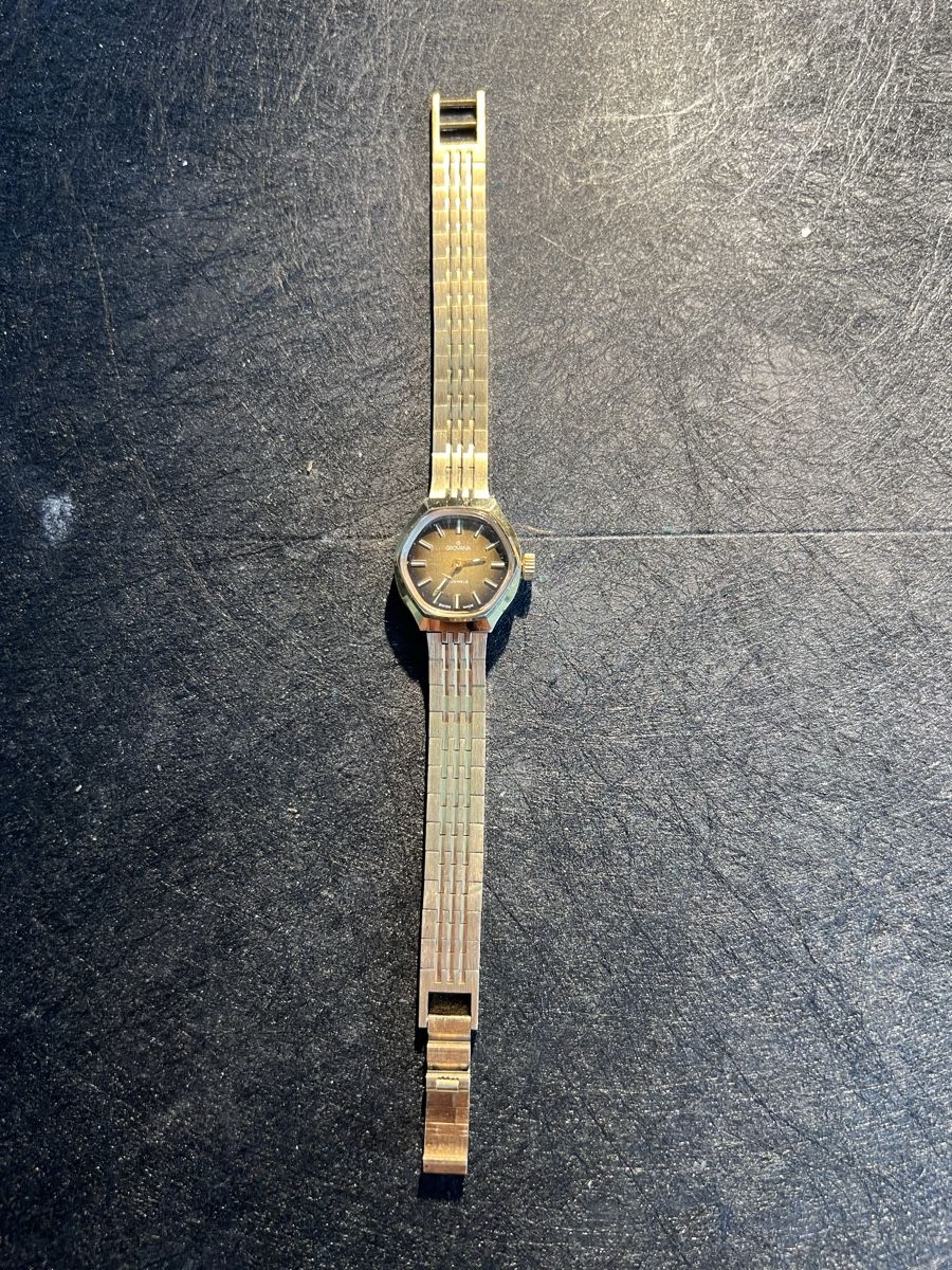 Montres: Grovana Uhr – D'occasion à Laufen par groove60