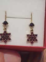 90. Designer Granat-Ohrringe mit Klappbrisur aus den 1970er