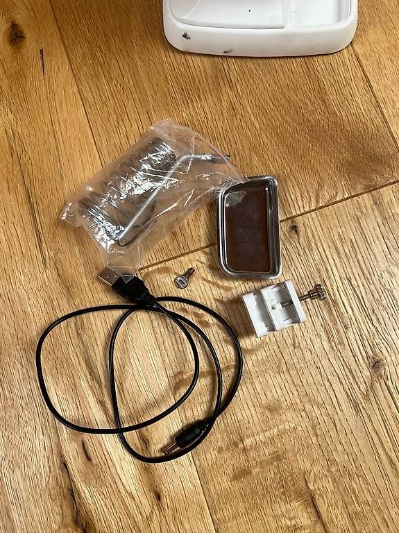 Alle Werkzeuge: 3. Hand / Löthilfe Lupe mit LED USB Beleuchtung – Gebraucht aus Signau von Mage700 4