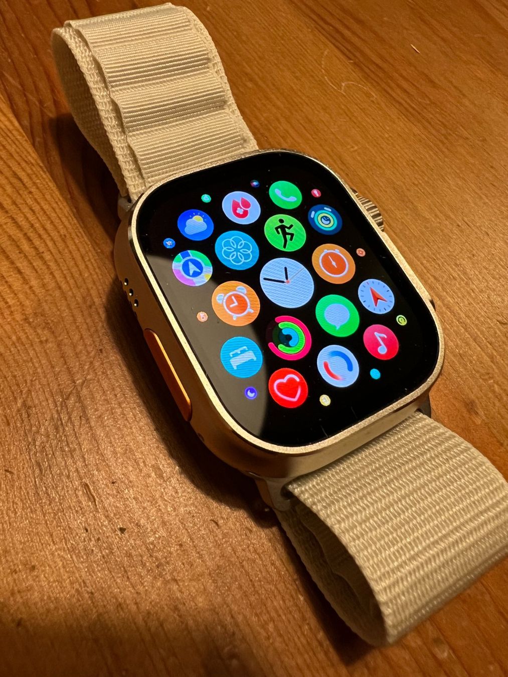 Smartwatch: Smartwatch HK8 Pro Max – Usato da Uster venduto da Stoessda 3