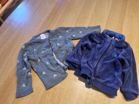 2 Kinderjacken Set grau und blau Grösse 62 /68 getragen