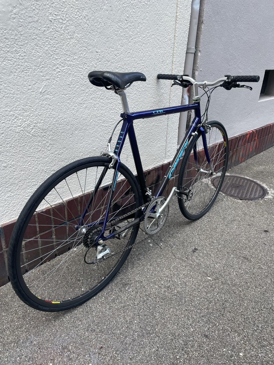 Vélos: Cadex Carbon/Alurahmen restauriert – D'occasion à Zürich par WC11 2