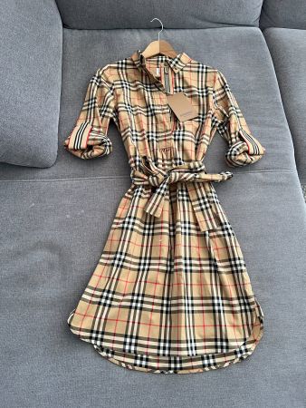 Burberry Hemdkleid Vintage Check NEU (Gr. M, UK 8, IT 40)