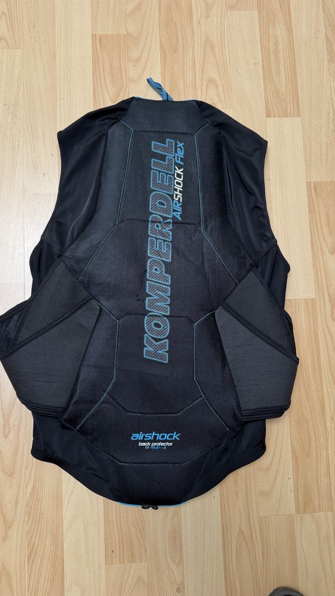 Komperdell Protezioni & Imbottiture: Komperdell Airshield Flex Rückenprotektor Grösse L – Usato da Thun venduto da BanjoDan