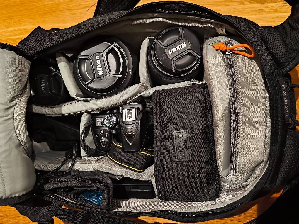Nikon Fotocamera: Nikon D5300 Einsteiger Set mit viel Zubehör – Usato da Niederrohrdorf venduto da RainerW79 4
