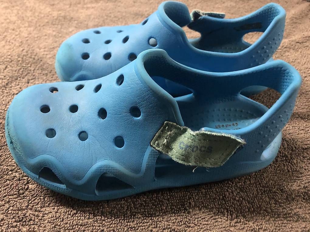 Crocs Scarpe da uomo: Crocs Sandalen 27-28 – Usato da Regensdorf venduto da Piritatti 1