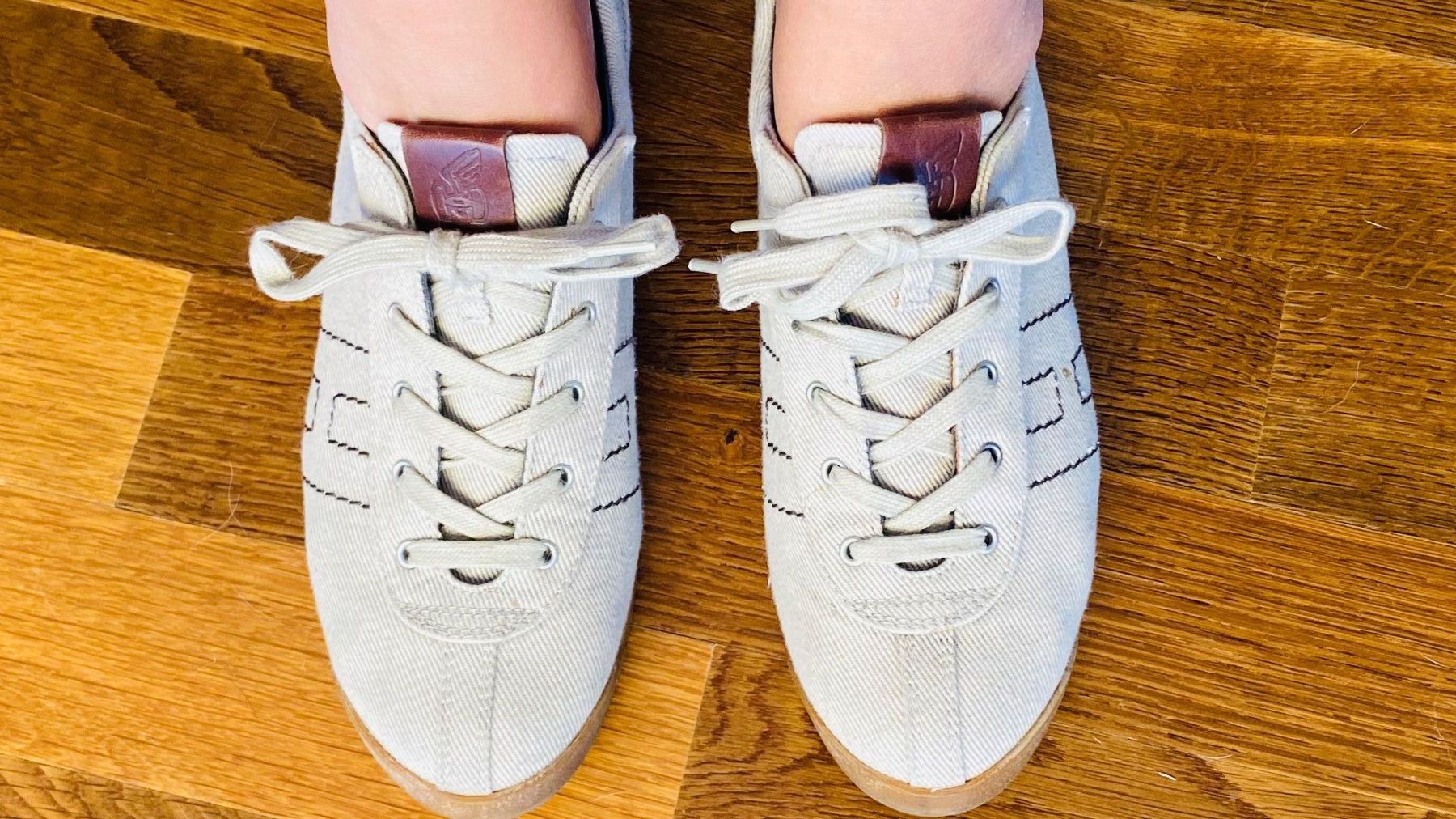 Hogan Damenschuhe: Hogan Sneakears Gr. 37.5 in beige – Gebraucht aus Fehraltorf von akl_q6f5