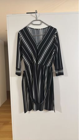 Damenkleid M
