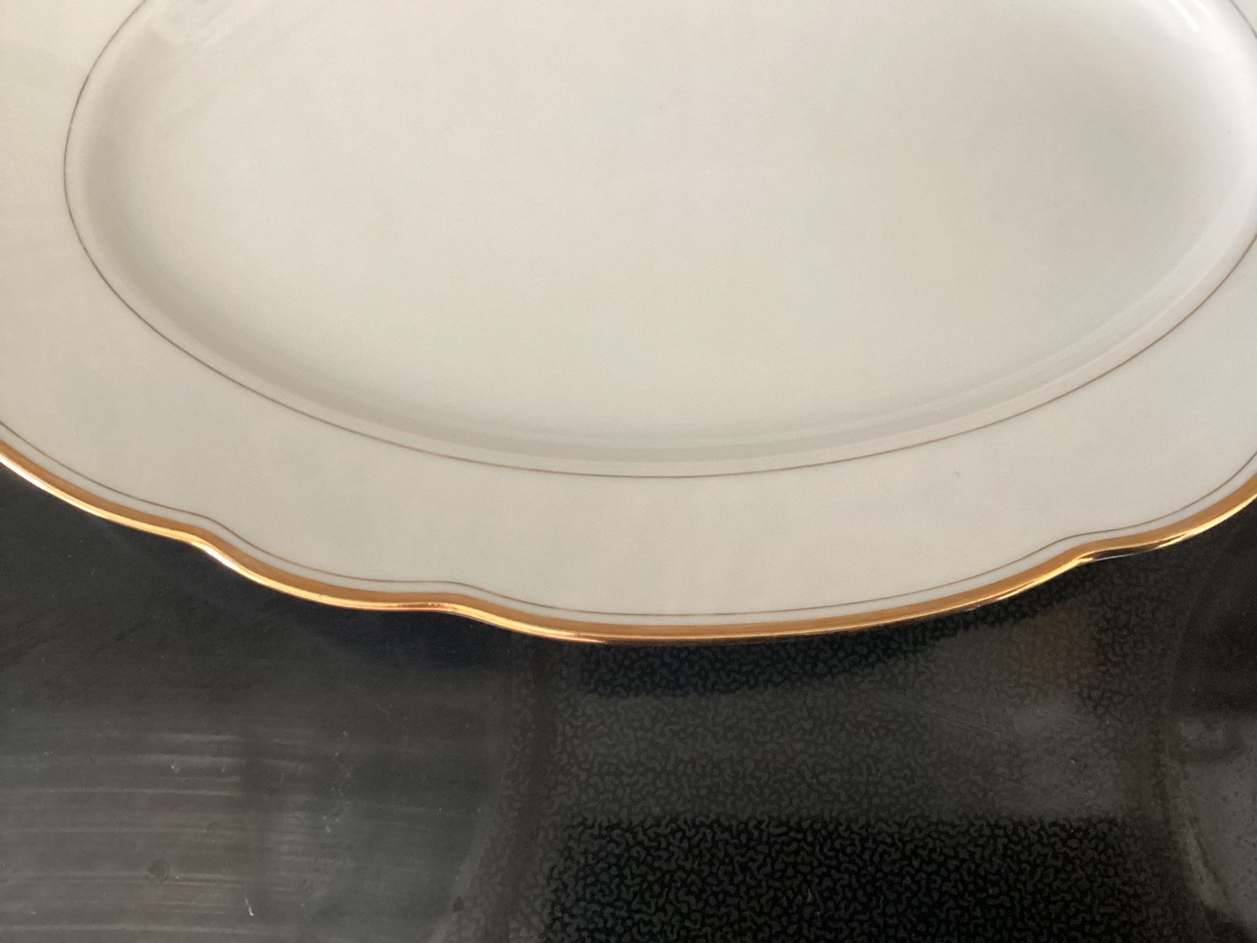 Piatti di portata: Servierplatte Porzellan mit Goldrand – Nuovo (secondo la descrizione) da Minusio venduto da scotch111 2