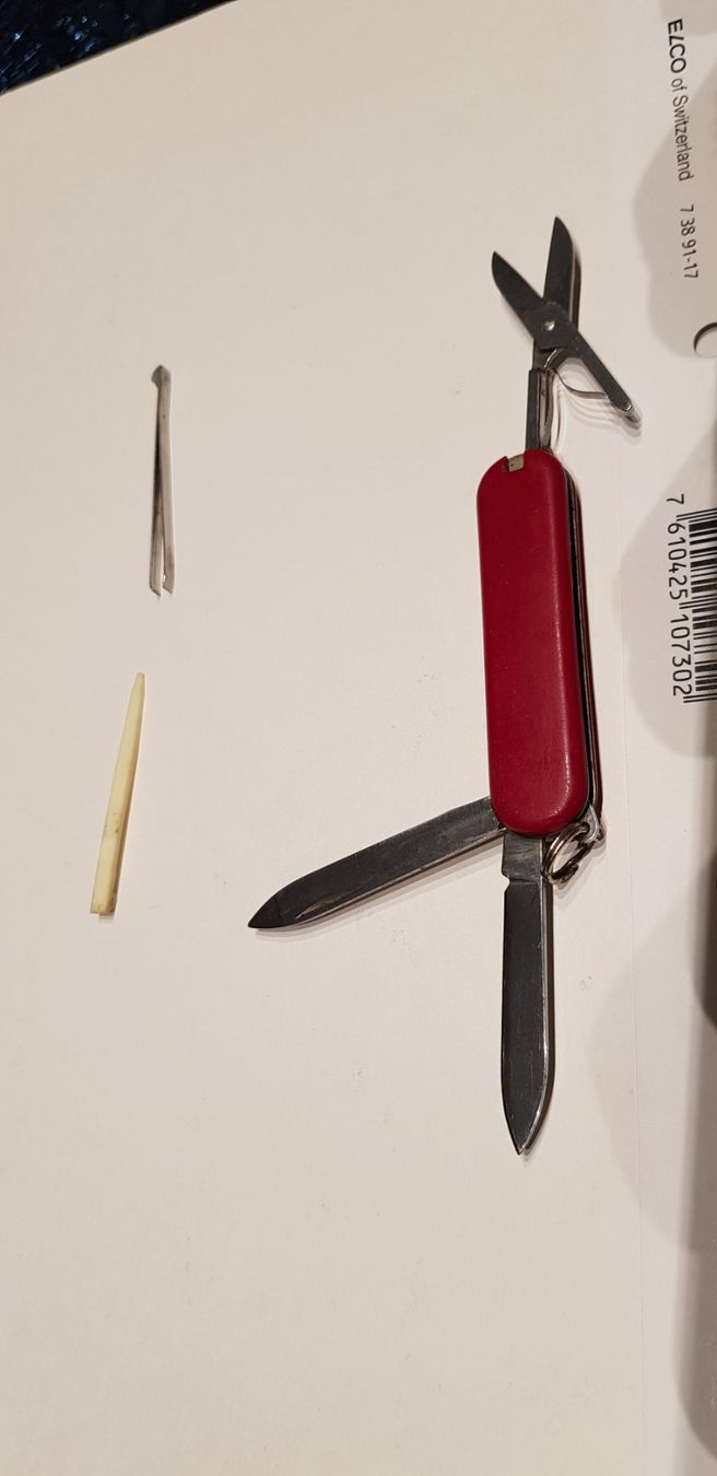 Victorinox Coltelli tascabile: Victorinox Sackmesser klein Rot matt 5 tools – Nuovo (secondo la descrizione) da Unterägeri venduto da 0alfa0 5