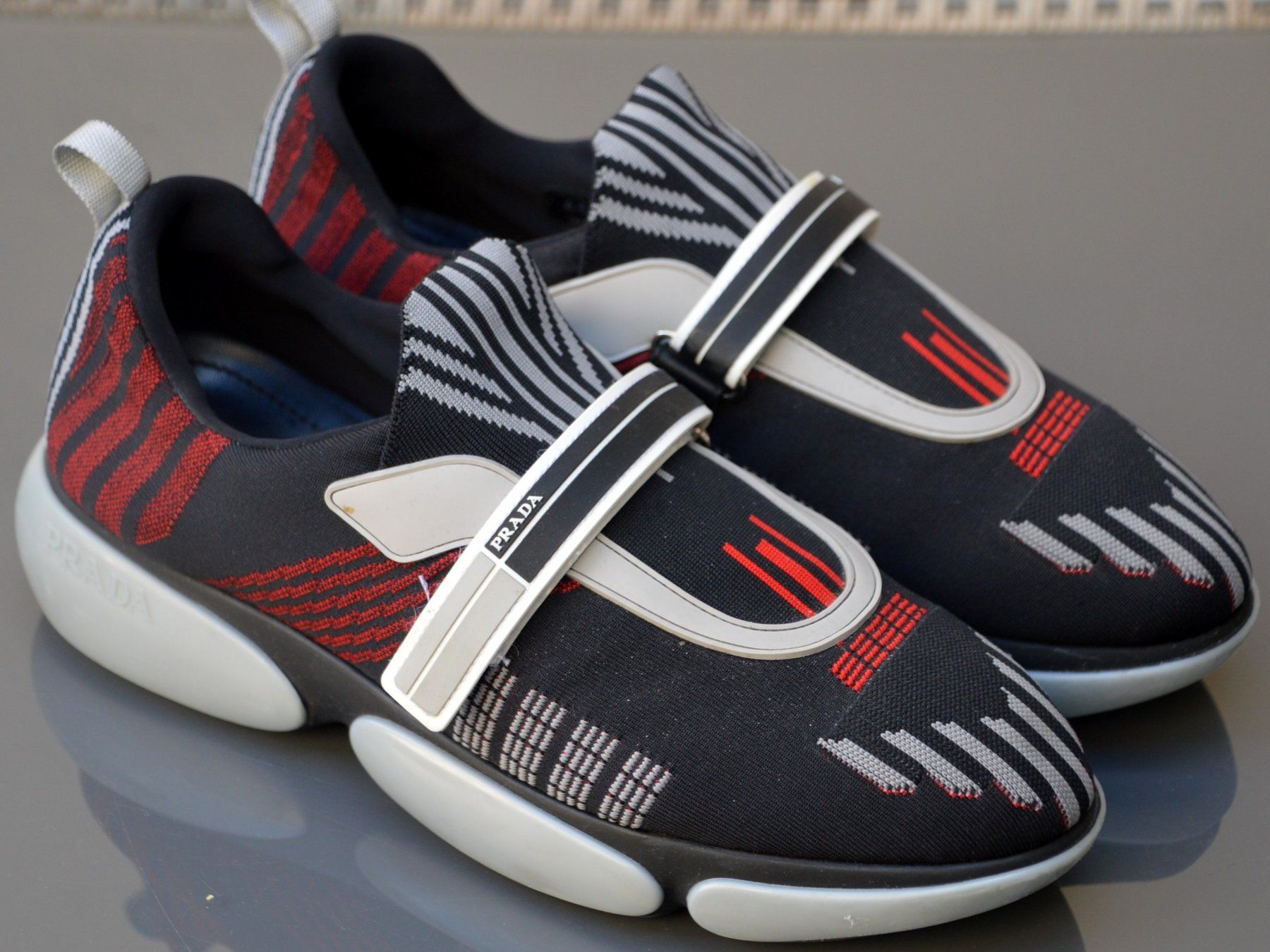 Prada Scarpe da donna: Sneakers Prada .41 – Usato da Collonges venduto da Auganien 3