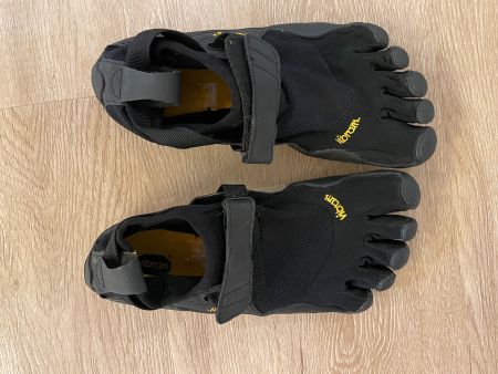 Vibram Five Fingers Gr. 37