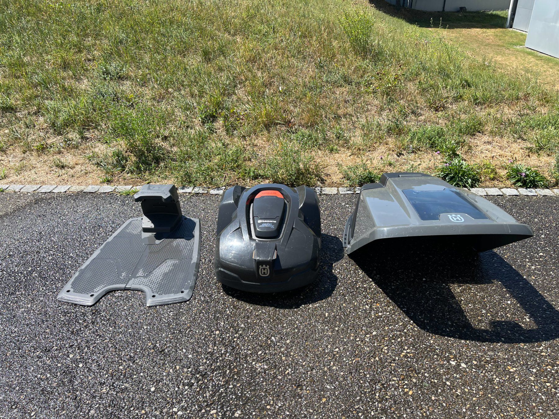 Tagliaerba: Husqvarna auto mower 320 – Usato da Ipsach venduto da yapulka