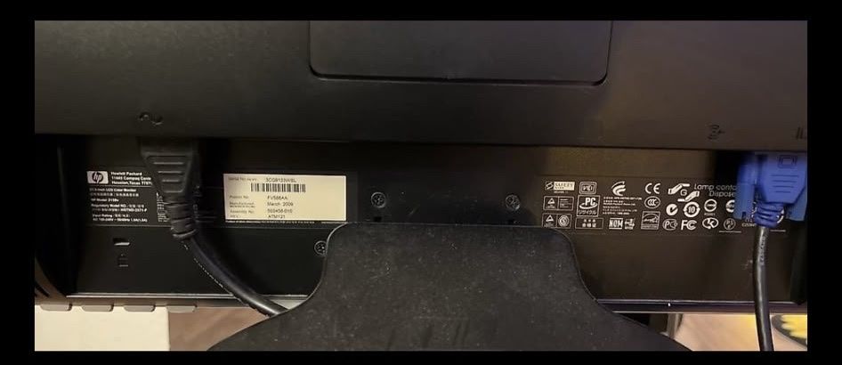 Monitor: hp Bildschirm – Usato da Derendingen venduto da sinuu_1999 2