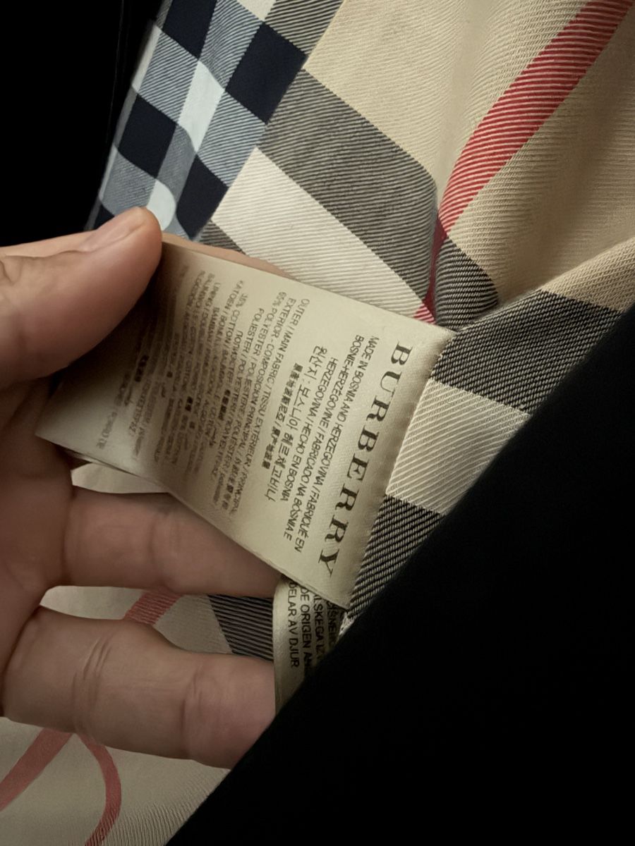 Burberry Cappotti: Burberry Trench Coat – Usato da Zürich venduto da Mb_Zh 3