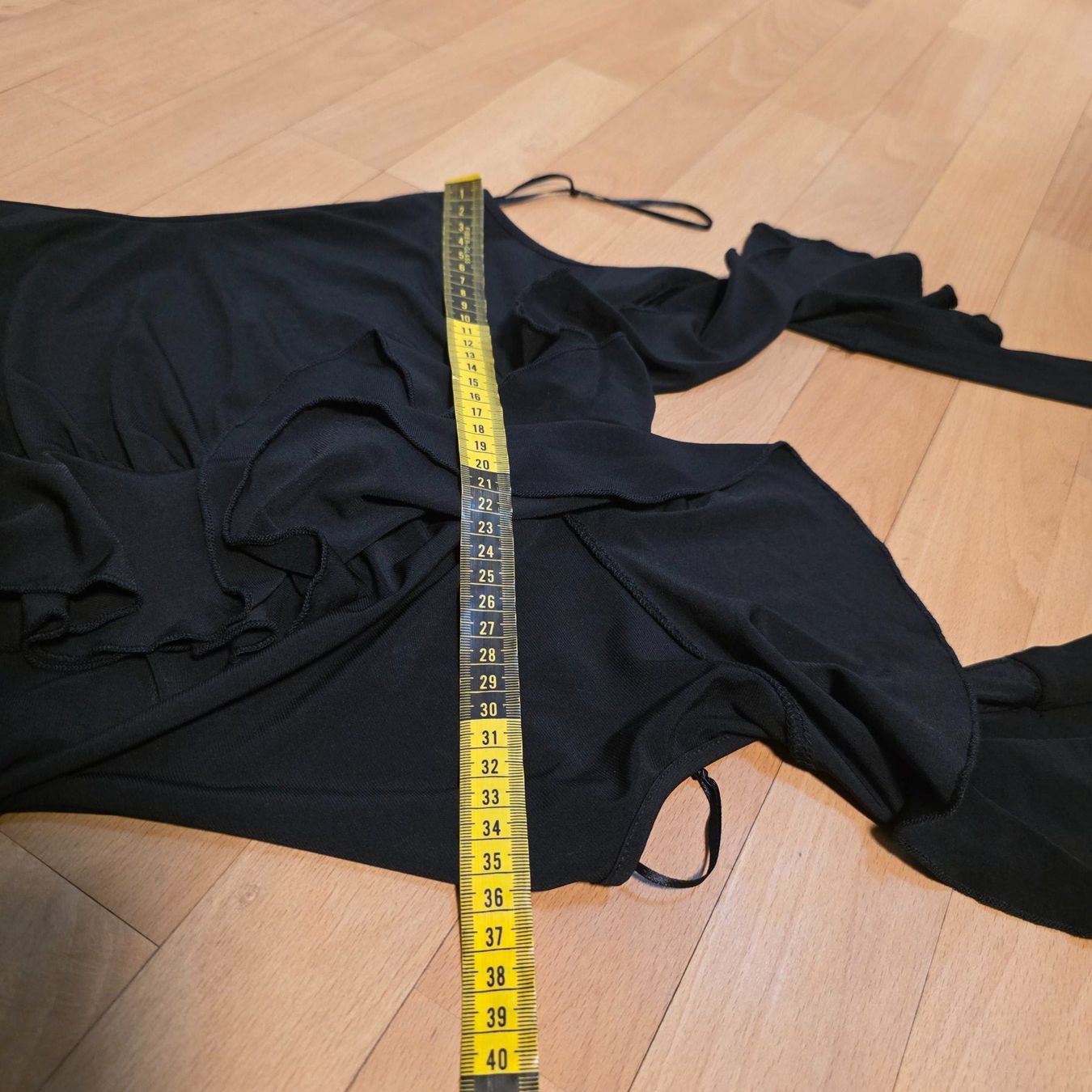 C&A Tops: Schwarzes Top S/M Clockhouse Halter Rüschen – Gebraucht aus Wald ZH von CapLux 5