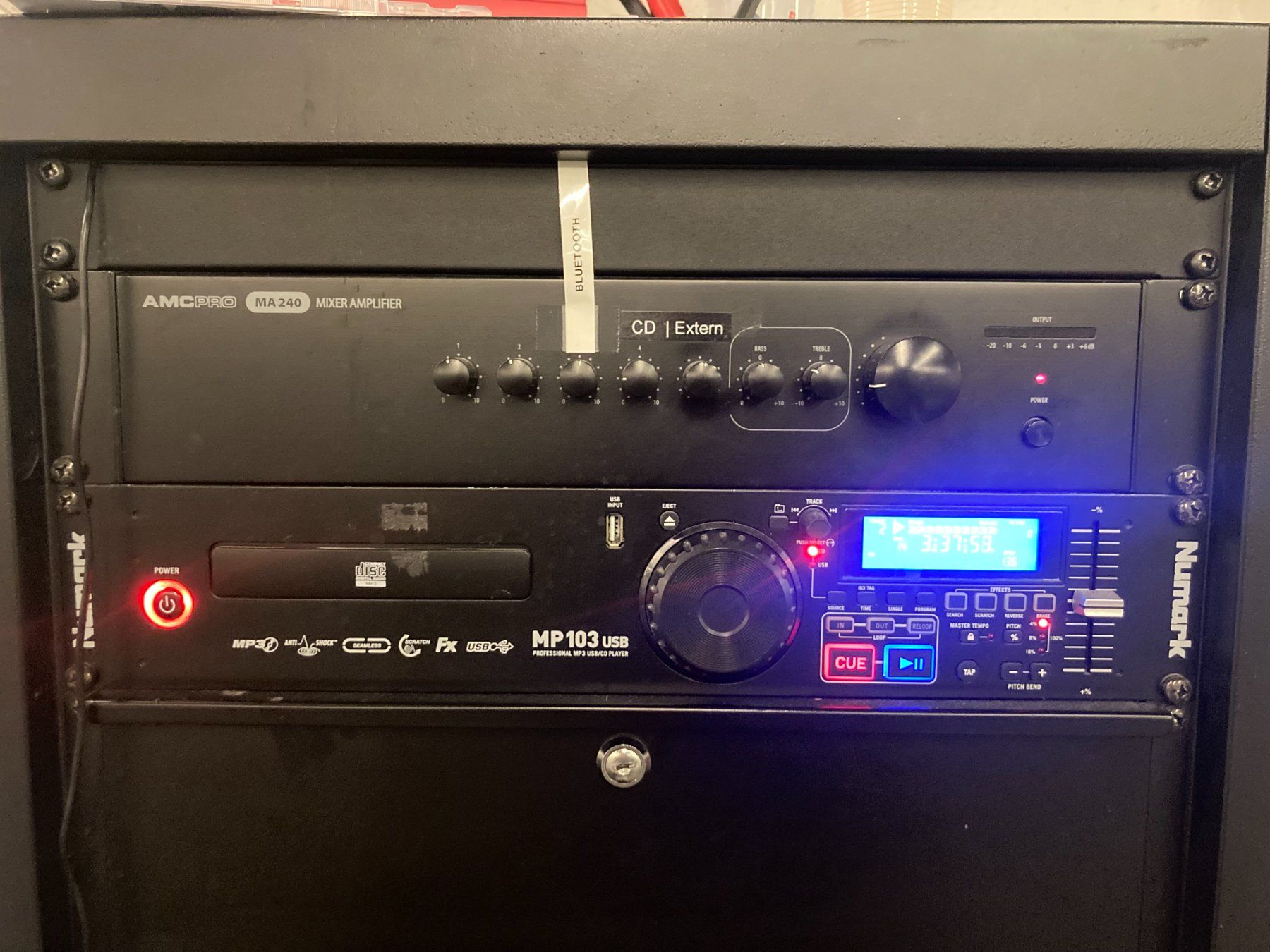 Medion Sistemi audio & multimediali: Amcpro MA 240 Mixer Amplifier & Numark MP103 USB Player – Usato da Bern venduto da angelika.rohrer