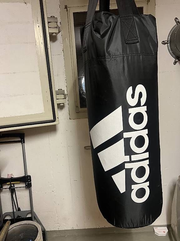Boxsäcke: Adidas Boxsack – Gebraucht aus OBERRIEDEN von legpit
