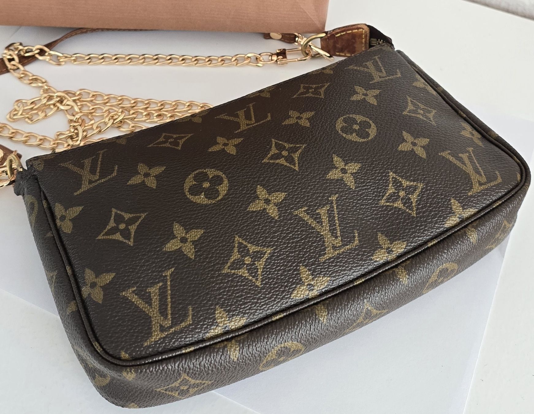 Louis Vuitton Borse da donna: Louis Vuitton Pochette Accessoires Monogram Canvas – Usato da Niederteufen venduto da Mira_72 5