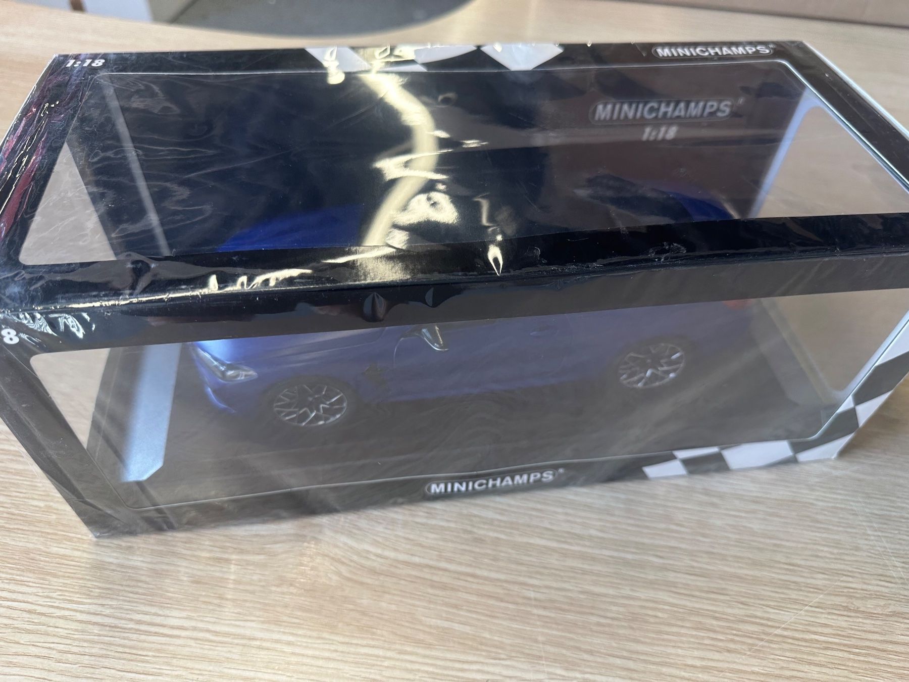 Minichamps Modellini d'auto: Minichamps BMW M8   1 18 – Nuovo e nell'imballaggio originale da Crans-Montana venduto da pil_dg6k 3