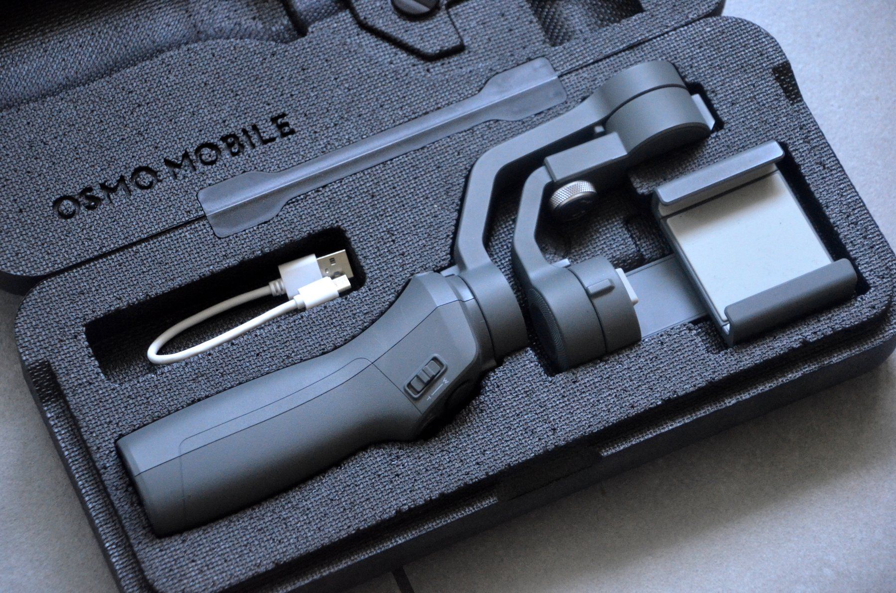 DJI Action Cam: DJI OM170 Osmo Mobile 2 Gimbal – Gebraucht aus Collonges von arashee 1