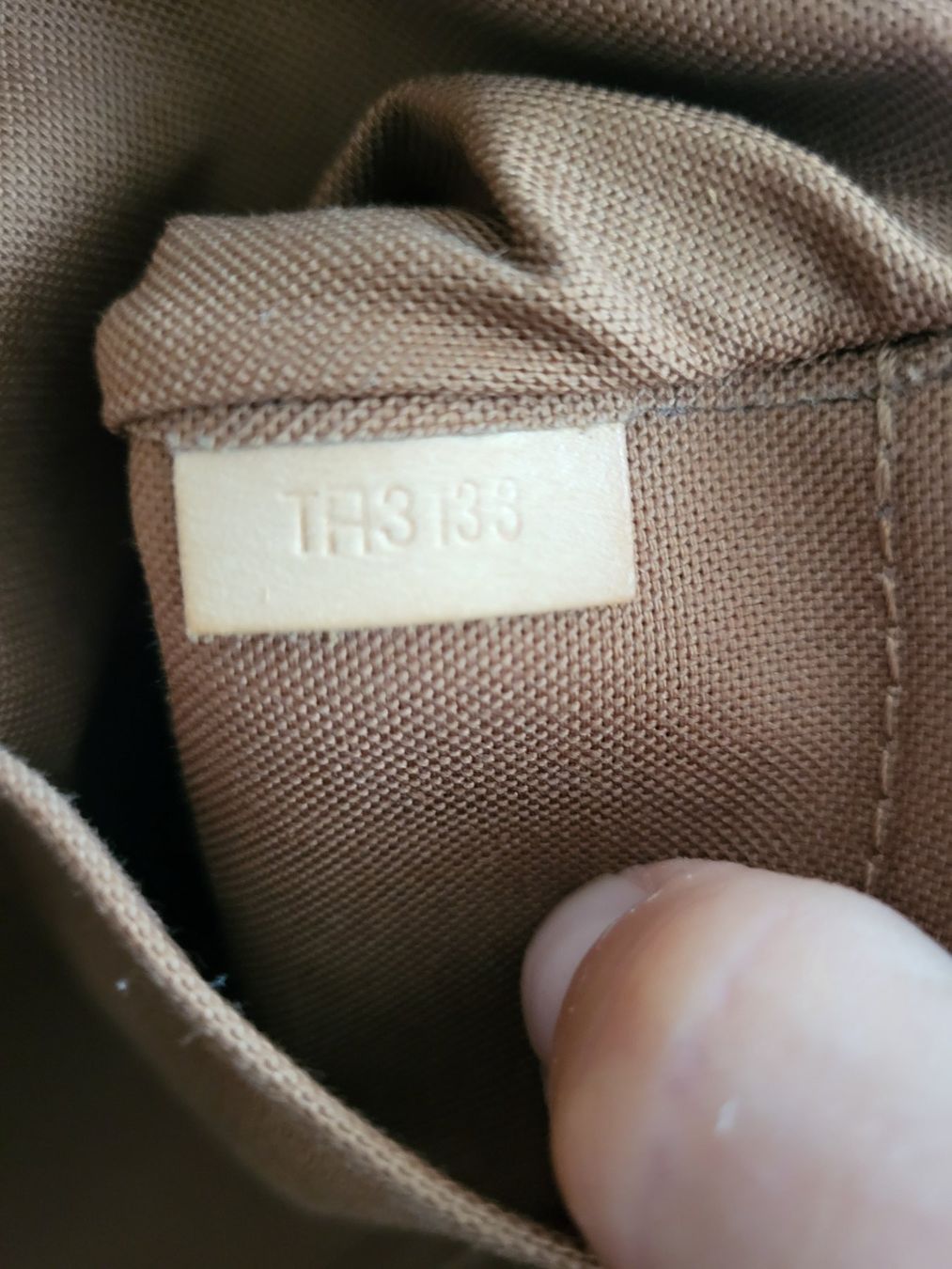 Louis Vuitton Taschen für Damen: Origin. Louis Vuitton Palermo PM Monogram Canvas&Staubbeutel – Gebraucht aus Heiden von Kokon21 3