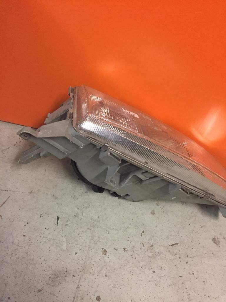 Fari: Renault 21 Scheinwerfer VR 77 01 034 133 – Usato da Altnau venduto da gahoal 1