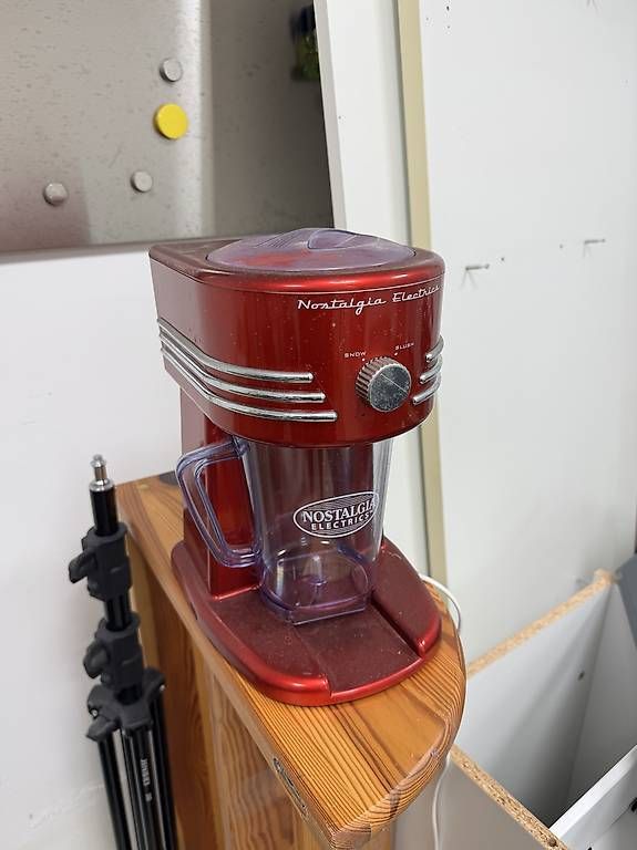 Elettrodomestici da cucina: Ice Crusher Vintage Eiscrusher – Usato da Pratval venduto da Aperture11