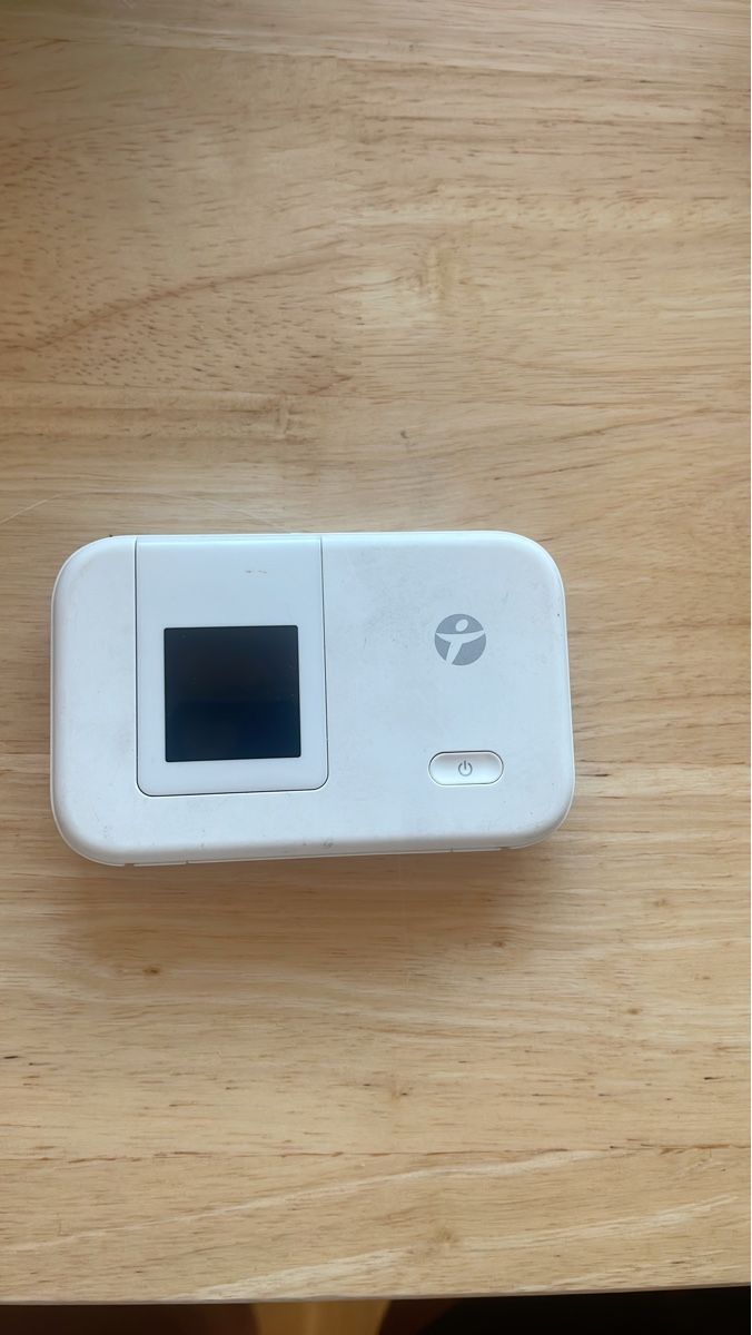 Huawei Modem & Router: Routeur Mobile 4G LTE Wi-Fi – Usato da Renens VD venduto da nfavrod